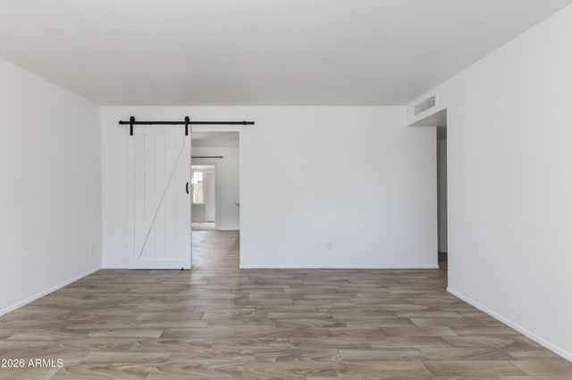 1041 E FAIRMONT Drive, Tempe, AZ 85282