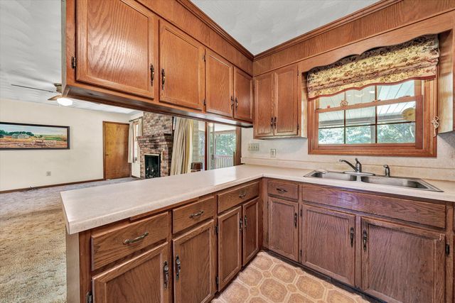 111 Pleasure Point DR, Goodview, VA 24095