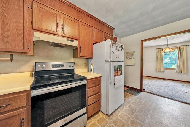 111 Pleasure Point DR, Goodview, VA 24095