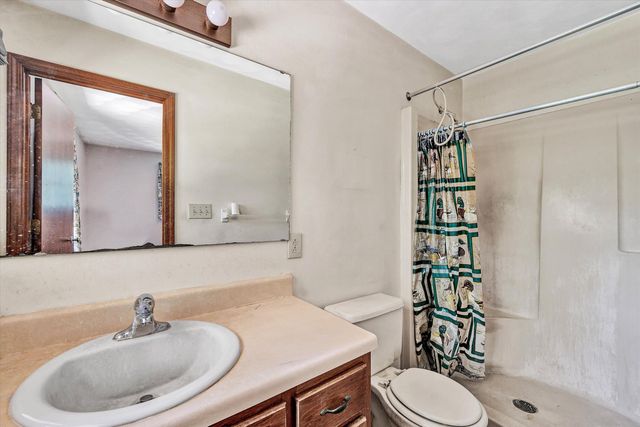 111 Pleasure Point DR, Goodview, VA 24095