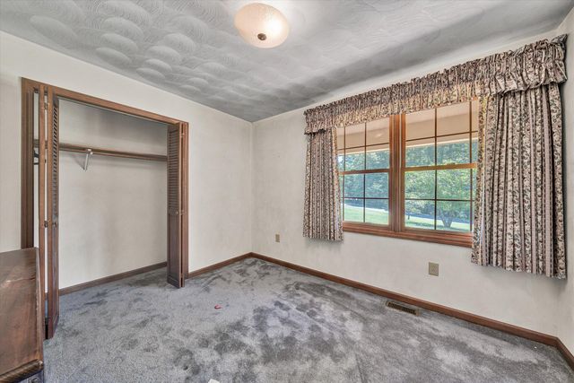 111 Pleasure Point DR, Goodview, VA 24095