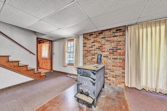 111 Pleasure Point DR, Goodview, VA 24095