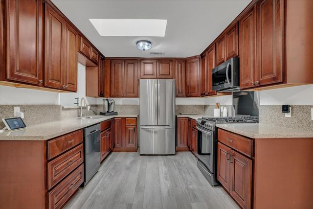 7307 Coral Ln, Stockton, CA 95207