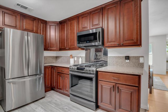 7307 Coral Ln, Stockton, CA 95207