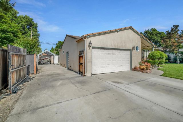 7307 Coral Ln, Stockton, CA 95207
