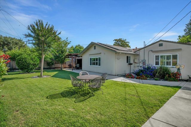 7307 Coral Ln, Stockton, CA 95207