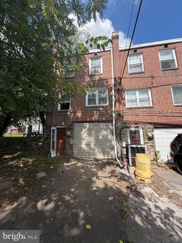 2 ASHBOURNE RD, Darby, PA 19023