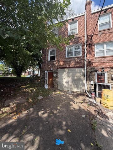 2 ASHBOURNE RD, Darby, PA 19023