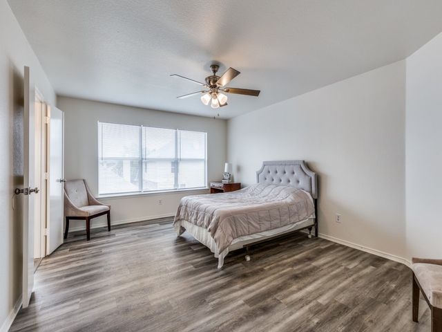 6701 Kinross Drive, Arlington, TX 76002
