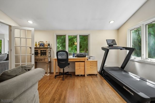 9 Coleridge Rd, Millburn Twp., NJ 07078