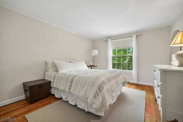 9 Coleridge Rd, Millburn Twp., NJ 07078