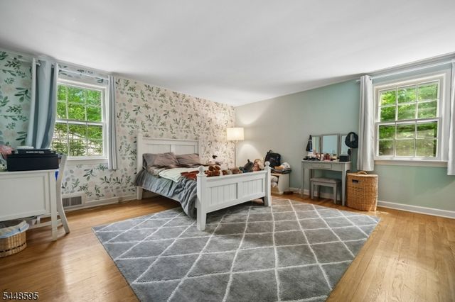 9 Coleridge Rd, Millburn Twp., NJ 07078