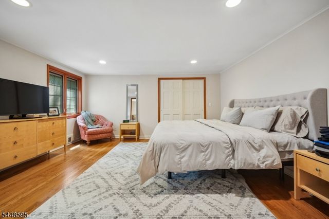 9 Coleridge Rd, Millburn Twp., NJ 07078