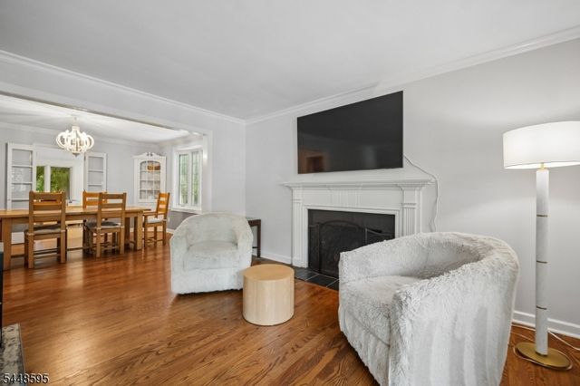 9 Coleridge Rd, Millburn Twp., NJ 07078