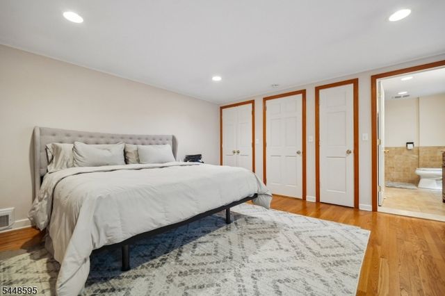 9 Coleridge Rd, Millburn Twp., NJ 07078
