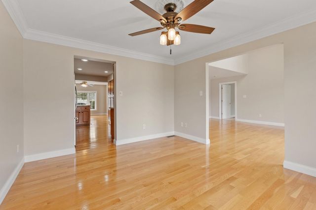 63 Hillside Village Dr 63, West Boylston, MA 01583