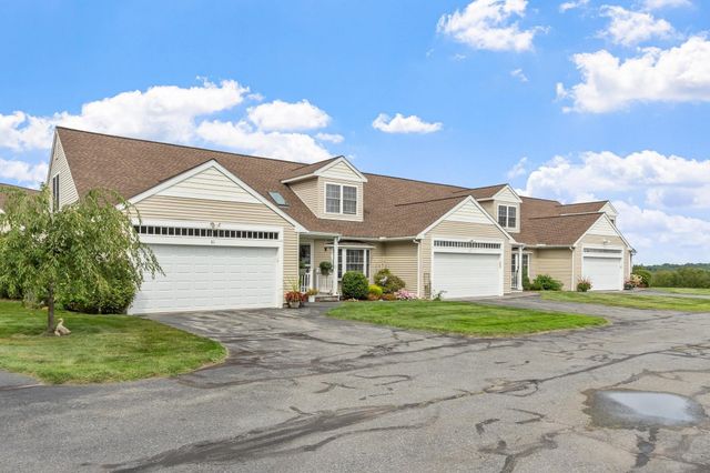 63 Hillside Village Dr 63, West Boylston, MA 01583