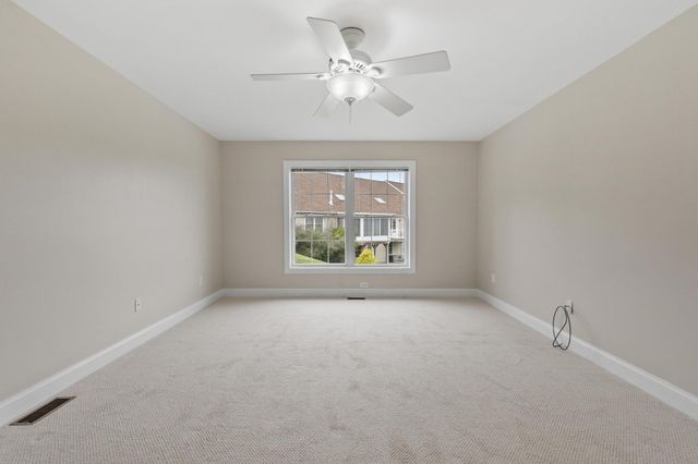 63 Hillside Village Dr 63, West Boylston, MA 01583