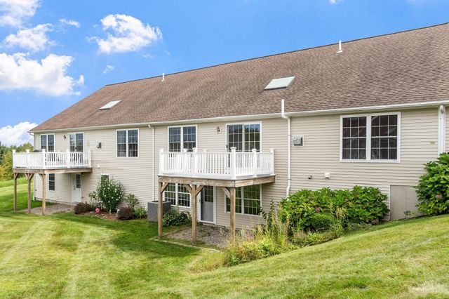 63 Hillside Village Dr 63, West Boylston, MA 01583