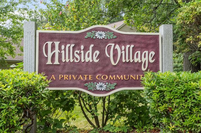 63 Hillside Village Dr 63, West Boylston, MA 01583