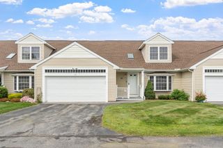 63 Hillside Village Dr 63, West Boylston, MA 01583