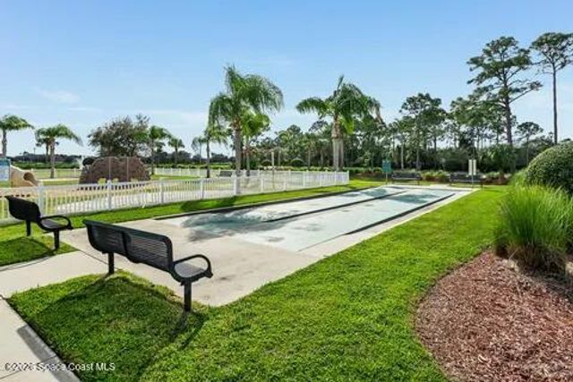 2071 Twelve Oaks Drive SE, Palm Bay, FL 32909
