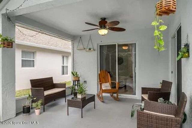 2071 Twelve Oaks Drive SE, Palm Bay, FL 32909