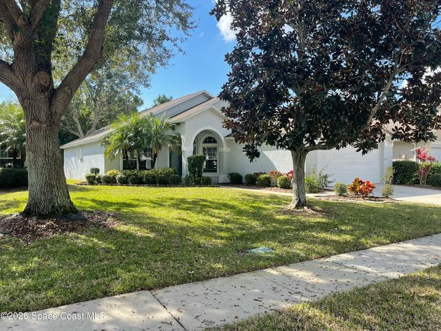 2071 Twelve Oaks Drive SE, Palm Bay, FL 32909