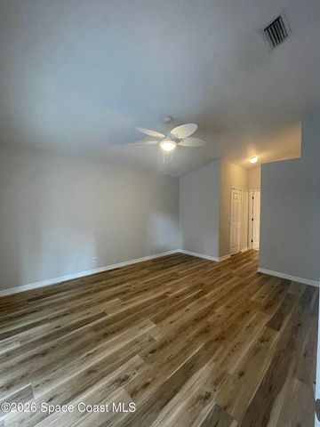 2071 Twelve Oaks Drive SE, Palm Bay, FL 32909
