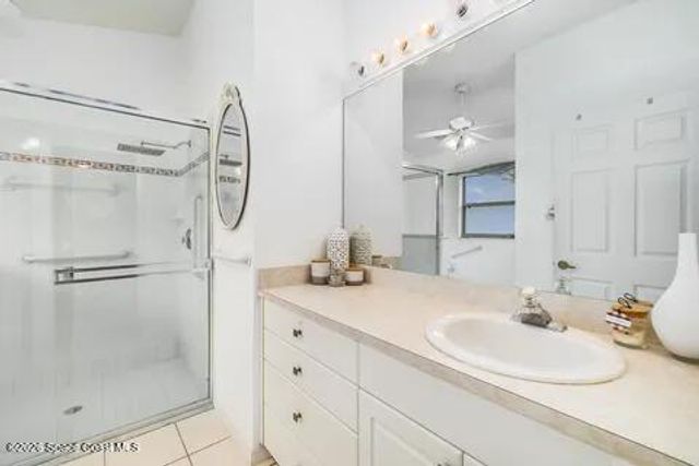 2071 Twelve Oaks Drive SE, Palm Bay, FL 32909