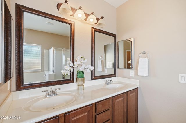 2845 E MELROSE Street, Gilbert, AZ 85297