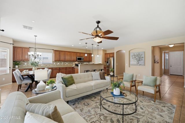 2845 E MELROSE Street, Gilbert, AZ 85297