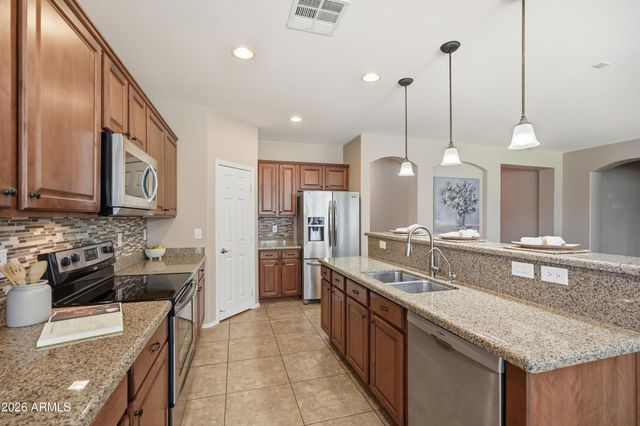 2845 E MELROSE Street, Gilbert, AZ 85297