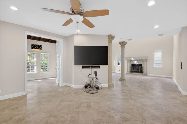 1617 Estuary Way, Delray Beach, FL 33483