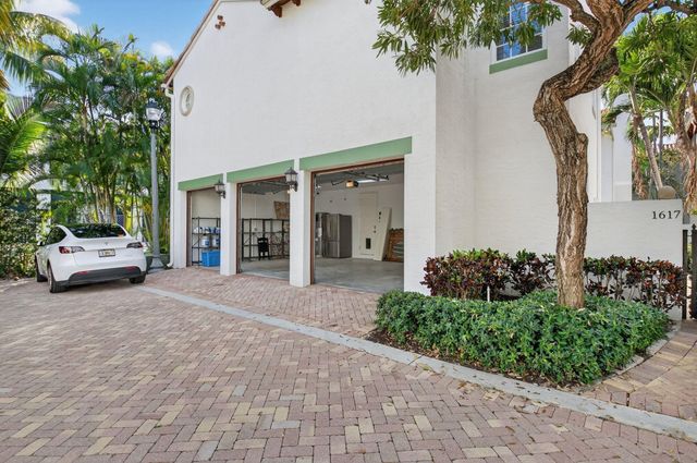 1617 Estuary Way, Delray Beach, FL 33483