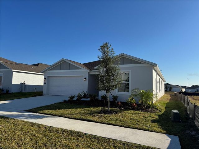 2061 LASSO LOOP, Eagle Lake, FL 33839