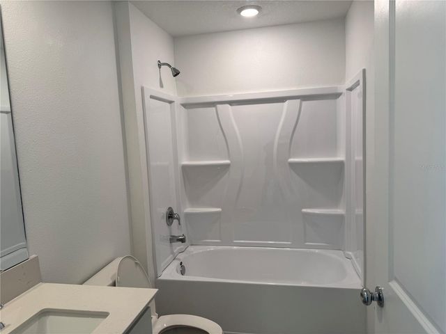 2061 LASSO LOOP, Eagle Lake, FL 33839