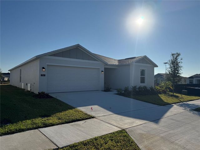 2061 LASSO LOOP, Eagle Lake, FL 33839