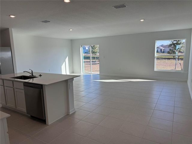 2061 LASSO LOOP, Eagle Lake, FL 33839