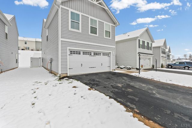 138 Robinia Road, Lynchburg, VA 24501