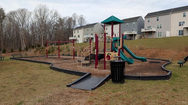 138 Robinia Road, Lynchburg, VA 24501