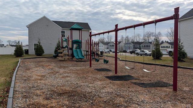 138 Robinia Road, Lynchburg, VA 24501