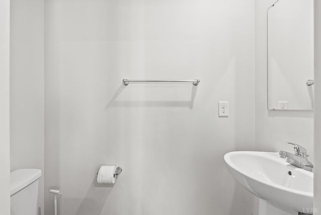 138 Robinia Road, Lynchburg, VA 24501