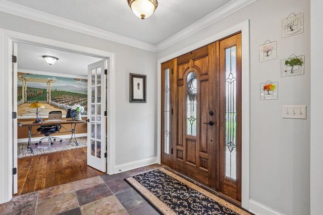 933 Elmwood Way COURT, Hubertus, WI 53033