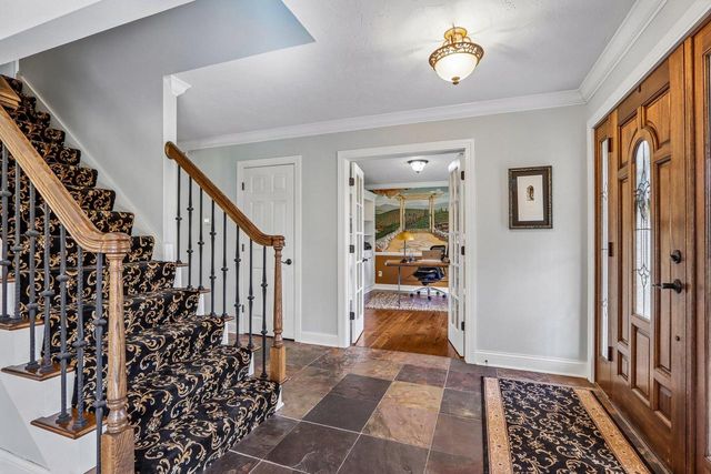 933 Elmwood Way COURT, Hubertus, WI 53033