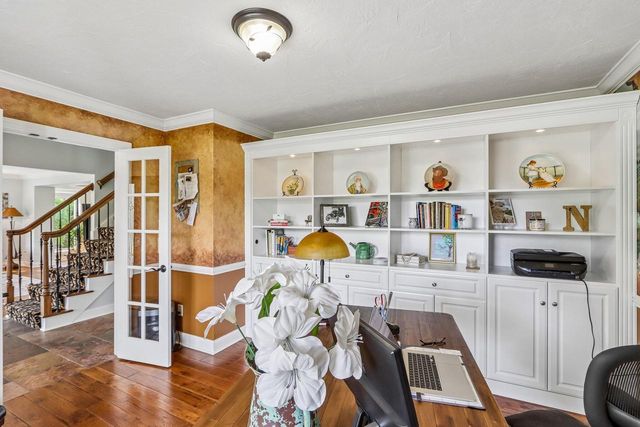933 Elmwood Way COURT, Hubertus, WI 53033