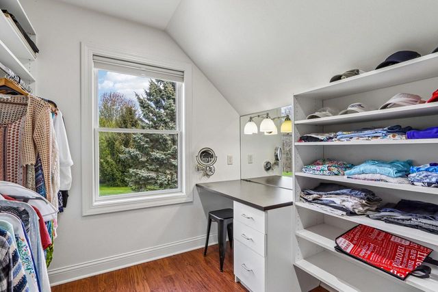 933 Elmwood Way COURT, Hubertus, WI 53033