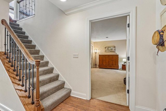 933 Elmwood Way COURT, Hubertus, WI 53033