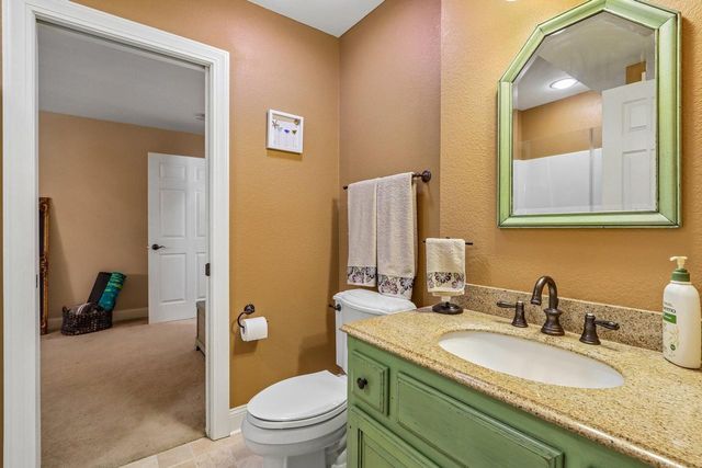 933 Elmwood Way COURT, Hubertus, WI 53033