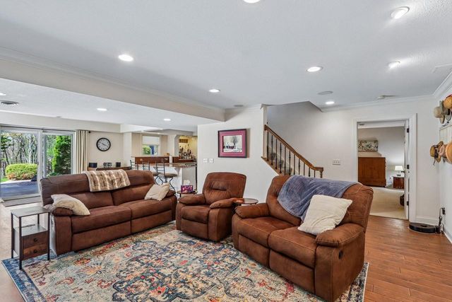 933 Elmwood Way COURT, Hubertus, WI 53033